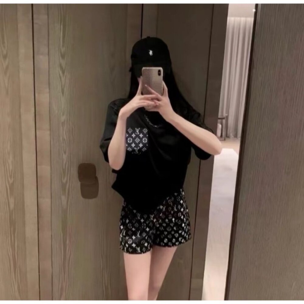 Louis Vuitton Black monogram logo printed casual shorts - Picture 8 of 8